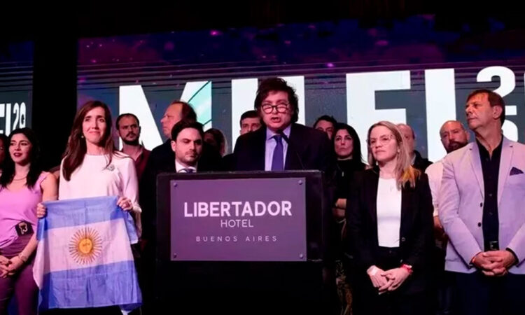 Gabinete de Javier Milei: Nueve ministerios y jefatura de gabinete