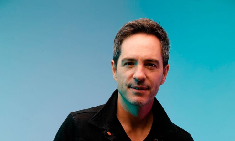 Mauricio Ochmann termina con Paulina Burrola