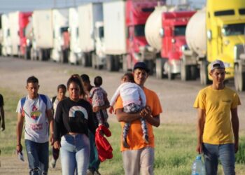 Caravana migrante exige recursos y oportunidades laborales