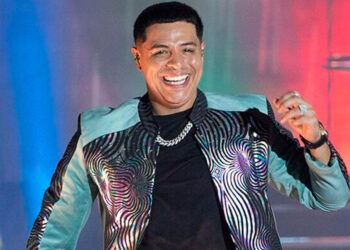 Eduin Caz retorna como vocalista de Grupo Firme tras breve retiro