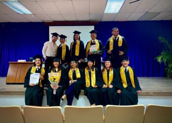 Egresa generación de especialistas en Tanatología