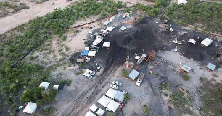 Inician tareas de recuperación de mineros en el Pinabete