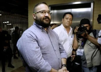 Javier Duarte busca amparo contra prisión preventiva extendida