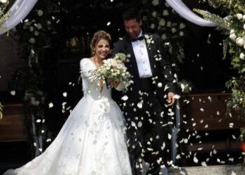 Michelle Renaud y Matías Novoa contraen nupcias en ceremonia íntima