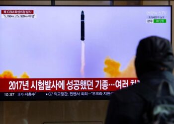 Corea del Norte lanza misil balístico hacia el mar de Japón