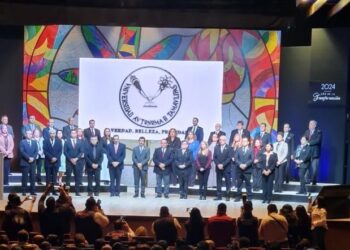 Designa rector a nuevos funcionarios en la UAT