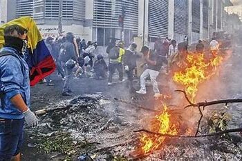 AMLO condena violencia en Ecuador; no hay mexicanos afectados