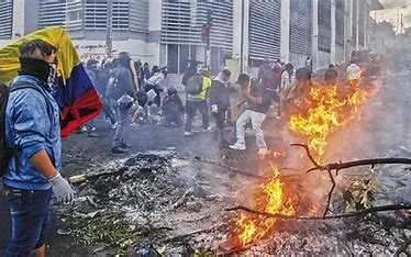 AMLO condena violencia en Ecuador; no hay mexicanos afectados