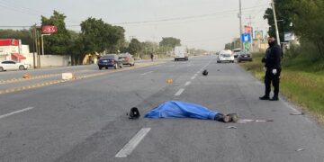 Muere motociclista repartidor de tortillas arrollado en carretera Victoria-Monterrey
