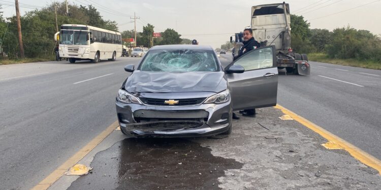 Muere motociclista repartidor de tortillas arrollado en carretera Victoria-Monterrey