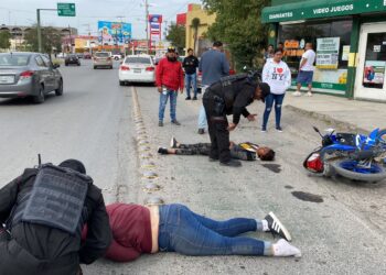 Tres mujeres heridas al impactarse en la moto que tripulaban