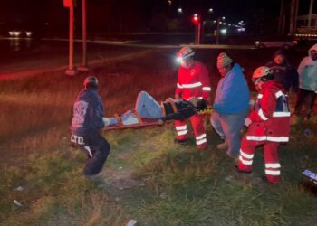 Auto embiste a motociclista en el libramiento Naciones Unidas