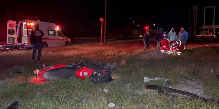 Auto embiste a motociclista en el libramiento Naciones Unidas