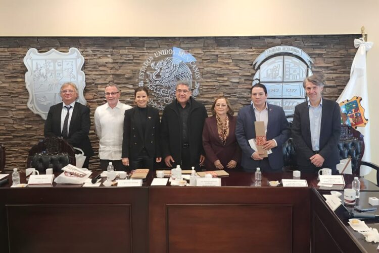 Analizan oportunidades de inversión en sector energético para Altamira con Woodside y SBM Offshore