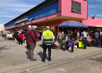 Decomisan artificios pirotécnicos a vendedores clandestinos en Victoria