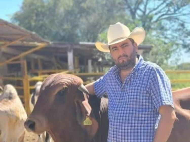 Asesinan a presidente de la Asociación Ganadera en Veracruz y a tres más