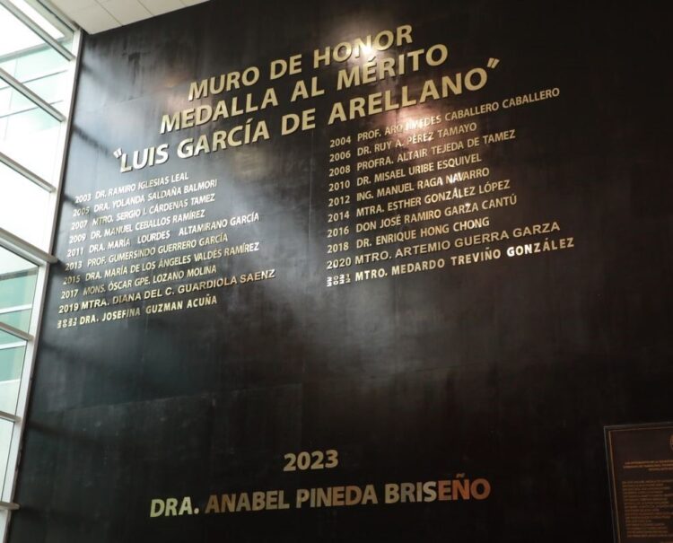 Abren convocatoria para medalla “Luis García de Arellano” 2024 en el Congreso