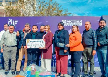 Revalida OXXO confianza a DIF Victoria con redondeo