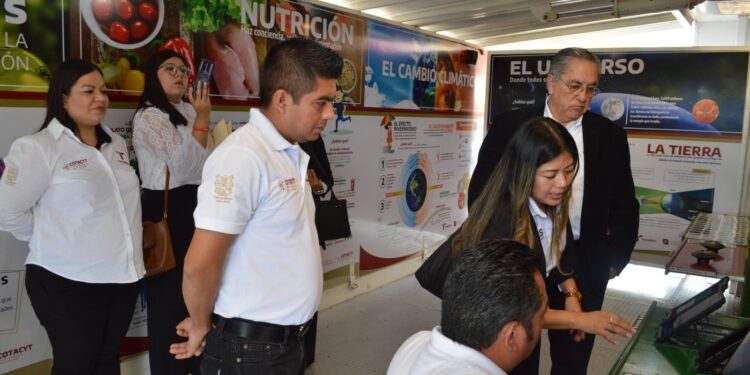 Recibe Museo Móvil del COTACYT prototipos donados por inventores tamaulipecos