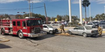 Ebrio provoca choque en cruce de Avenida de Las Américas y Eje Vial