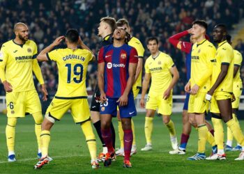 Barcelona cae 3-5 ante el Villarreal en liga española