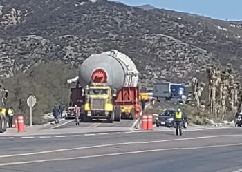 Circulación abierta en Carretera Rumbo Nuevo tras concluir jornada diaria del traslado de calderas