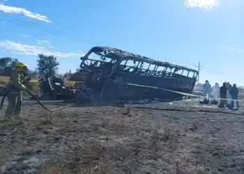 Identificarán con pruebas de ADN a víctimas del accidente en la Maxipista Culiacán-Mazatlán