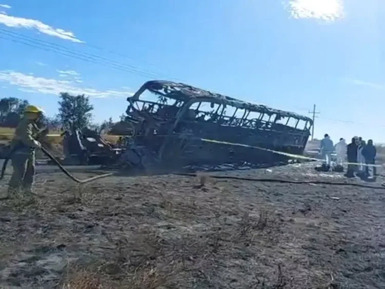 Identificarán con pruebas de ADN a víctimas del accidente en la Maxipista Culiacán-Mazatlán