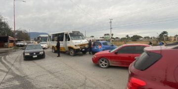 Causa choque por imprudencia