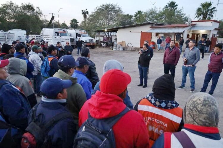 Reconoce Alcalde labor de trabajadores de limpieza en cambio de imagen a Victoria.