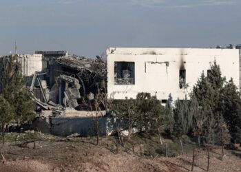 Irán ataca con misiles la capital del Kurdistán iraquí y mata a 4 civiles