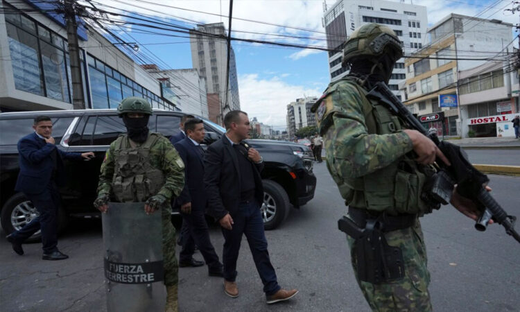 Ecuador refuerza cooperación con Estados Unidos en la lucha contra el crimen organizado