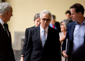 López Obrador interroga a Zedillo sobre decisiones durante su mandato