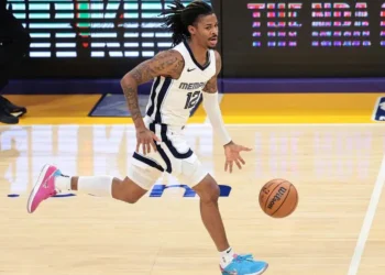 Ja Morant pierde resto de la temporada por lesión en el hombro