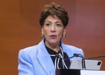 Iniciativa legislativa busca proteger financiamiento para niños y adolescentes en México