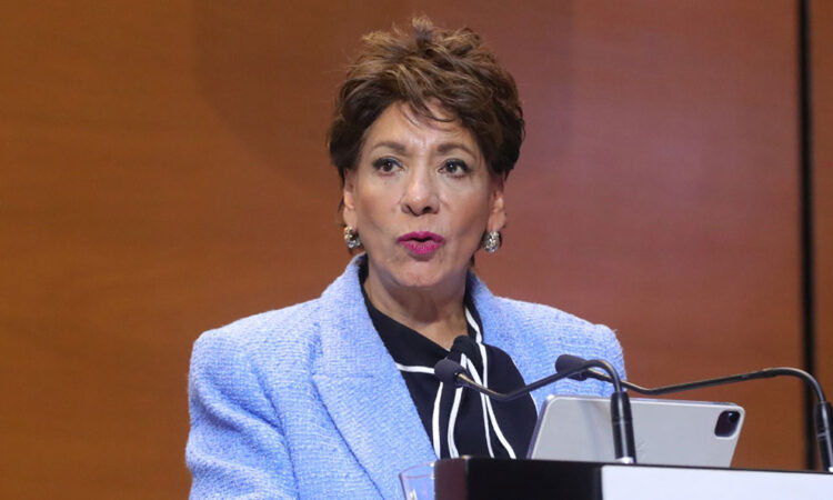 Iniciativa legislativa busca proteger financiamiento para niños y adolescentes en México