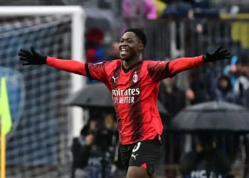 AC Milan una victoria crucial de 3-0 sobre Empoli en la Serie A