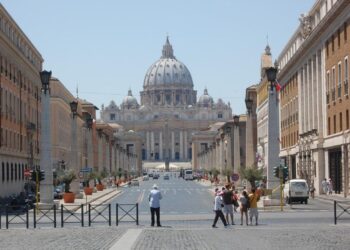 El Vaticano abre una vía anónima para denunciar corrupción e irregularidades