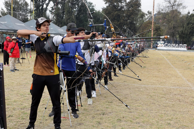 Preseleccionados de tiro con arco en México se preparan para fase selectiva rumbo a París 2024