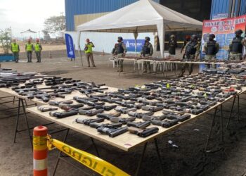 En Ecuador continúan hallándose armas y explosivos en cárceles