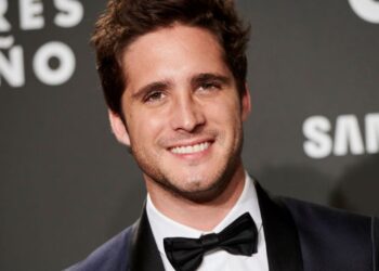Diego Boneta responde a las críticas por interpretar a Fidel Castro