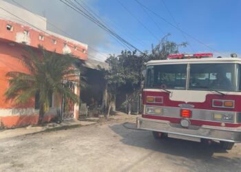 Se incendia fábrica de piñatas