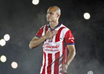 “Chicharito” Hernández regresa a casa