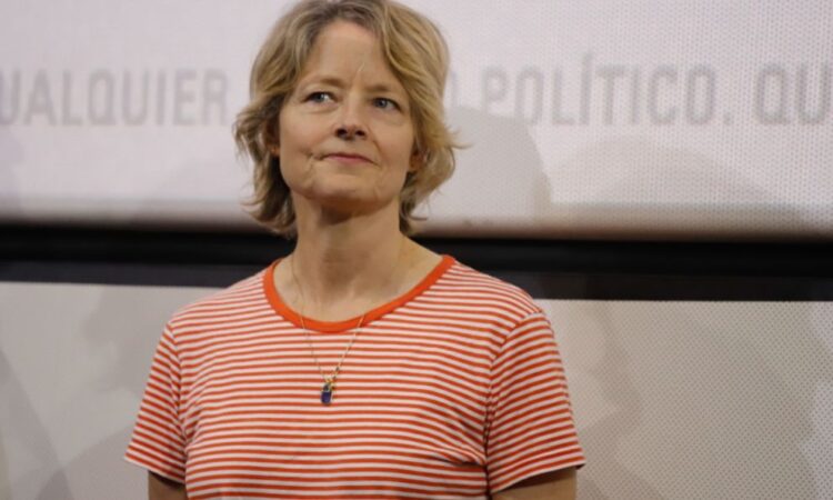 Jodie Foster critica a la generación Z: “Son molestos en el trabajo”