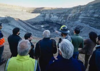 López Obrador se compromete a no detener búsqueda de mineros en Pasta de Conchos