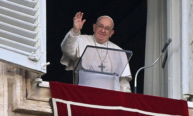 Papa Francisco declara que la guerra es un crimen contra la humanidad