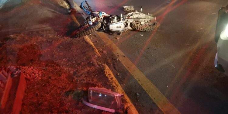 Taxi embista a joven motociclista en Bulevar “Praxedis Balboa”