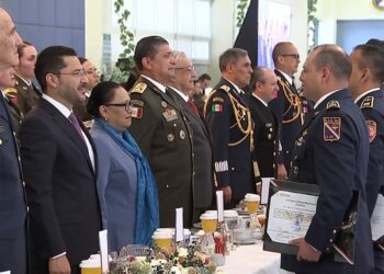 López Obrador destaca histórico apoyo de las fuerzas armadas a su gobierno