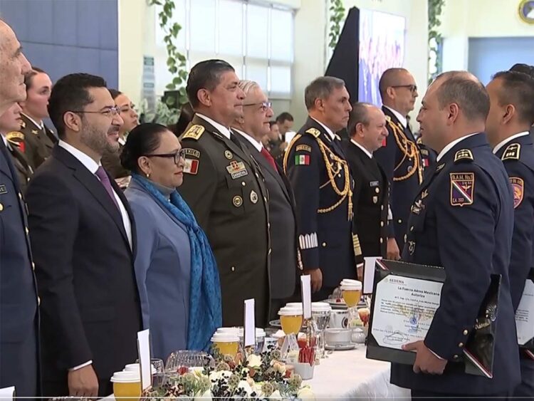 López Obrador destaca histórico apoyo de las fuerzas armadas a su gobierno