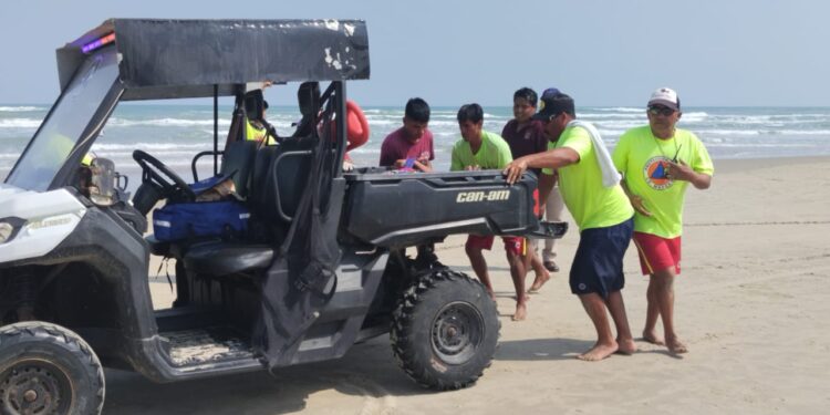 Capacitan a grupo de “Guardavidas” para playas de Madero y Altamira